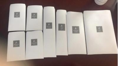China Eco Friendly Biodegradable Waterproof Custom Printed Stone Paper Packaging For Hotel Supplies en venta