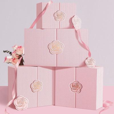 Cina Chiusura magnetica Custom Luxury Rigid Cardboard 2 Two Piece Side Open Double Door Gift Box Scatola di imballaggio di sollevamento in vendita