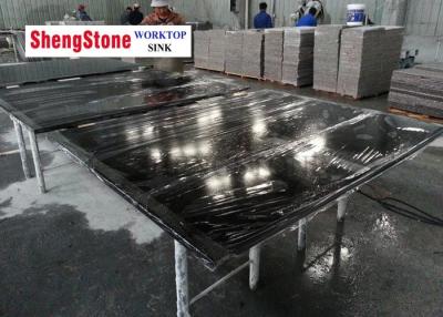 Chine Surface noire résistante à la chaleur de matte de Benchtop de résine époxyde de partie supérieure du comptoir de résine époxyde à vendre