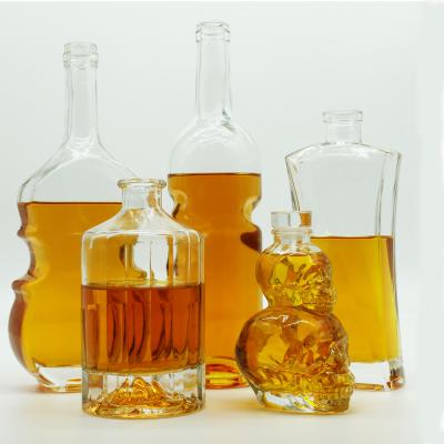 China Beverage Liquor Bottle Spirits Vodka Rum Juniper Tequila Glass Bottle Whiskey Bottle for sale