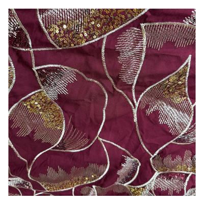 China Afrikaanse flannel bloem Pauw Verfraaien Glanzend Bling Bling Spangle Spangel Spin Spel Hand Sequin Borduurwerk Stof Te koop