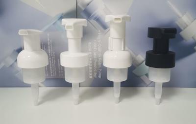 Cina Pompa di schiuma di plastica liscia a colori personalizzati con nuove caratteristiche del prodotto e contenuto riciclato in vendita