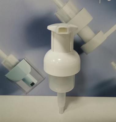 China Custom Order Accepted 0.8-1.5CC Output Lotion Pump with Clip Overcap or Tray Packing Actuator 360° turn for sale