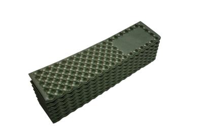 China Mochila de acampamento de espuma XPE dobrável leve e barata com boa resistência Material IXPE Valor R 2.1 à venda