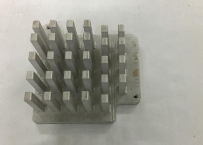 Chine Métal de commande numérique par ordinateur de presse de poinçon emboutissant le radiateur électronique de usinage en aluminium de pièces à vendre