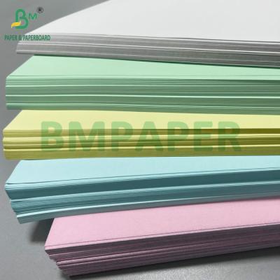 Cina 52 g 55 g Carta di copia NCR con inchiostro nero 430 mm x 610 mm per la stampa offset in vendita