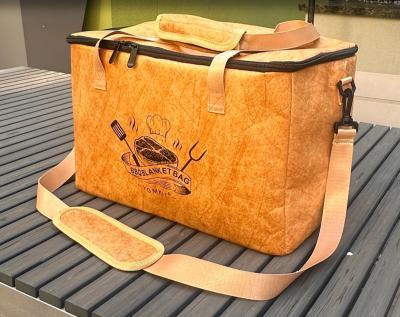 China Wholesale Customized Size Sturdy Waterproof Insulated Cooler Bag With Handle Resistant To Wear Tear Custom Logo Letter Pattern for sale