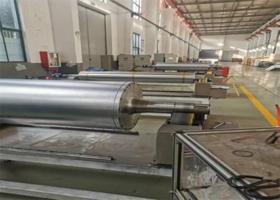 China Control de temperatura de alta precisión calefacción por inducción electromagnética rodillo en relieve bajo consumo de energía en venta