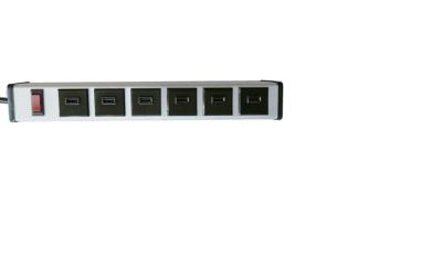 중국 알루미늄 합금 주거를 가진 탁상용 똑똑한 6개의 항구 USB 위탁 힘 지구 판매용