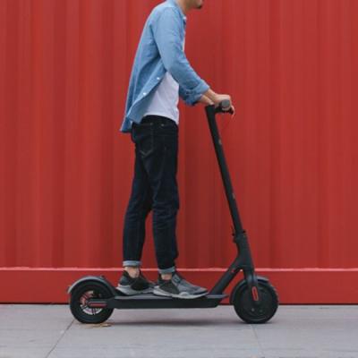 China Hot Selling M365 Fast Speed 36V 500W Xiomi Unisex EU/USA Warehouse Smart Electric Stage 2 Wheel Scooter New Design For Adult for sale