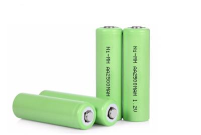 Chine Batterie de Nimh de décharge spontanée d'AA2500 2500mAh 1.2V rechargeable à vendre