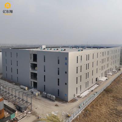 China Estética moderna Estructura de acero Almacén con techo de paneles sandwich en venta