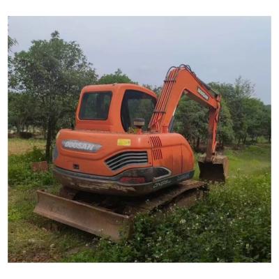 Cina Escavatore Doosan DX70 2021 con capacità di 0.25 secchi Escavatore a trascinatore usato in vendita