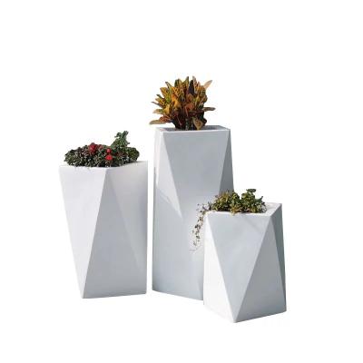 Chine Planteuse à fibre de verre carrée Planteuse haute pour usage intérieur et extérieur à vendre