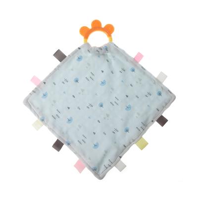 China 100%food grade silicone baby gift set new design cotton quilt baby safety muslin eco-friendly chew blanket teether for sale