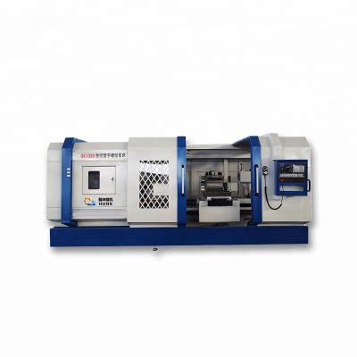 China Metal Drilling CNC Turning Milling Pipe Threading Horizontal Metal Lathe Machine QK1327 With Bar Driver for sale