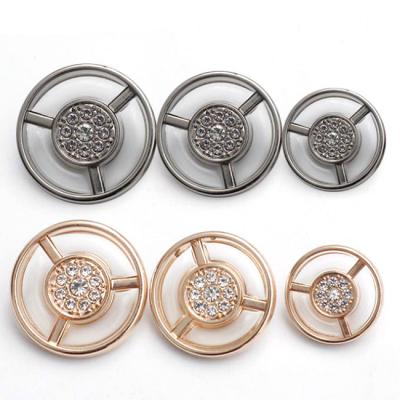 China Fashion Clothes Sustainable Garment 4 Holes Decorative Custom Logo Sewing Buttons For Shirt for sale