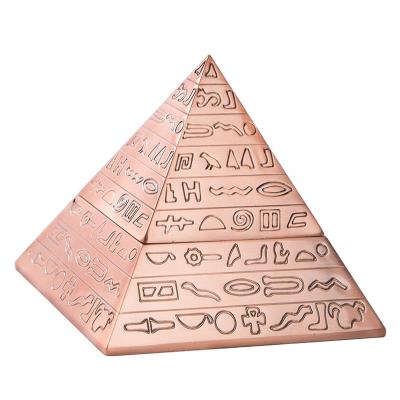 China Unique Custom Made Zinc Alloy Fashion Design Egyptian Ashtray Ashtray Home Furniture for sale