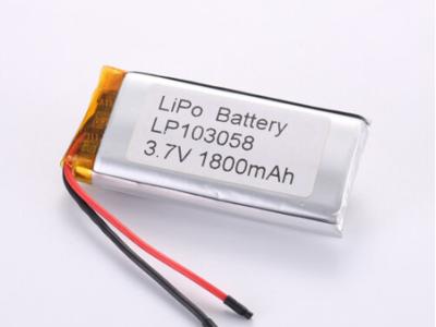 Cina LP103058 3.7V 1800mah batteria agli ioni di litio produttori Soft Pack batteria al litio polimerico con protezione da sovraccarico e design flessibile in vendita