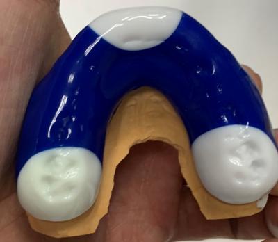 Chine Garde-bouche dentaire de sport dur doux haute esthétique personnalisée à vendre