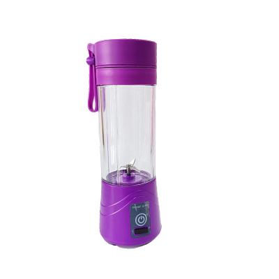 China Outdoor Hot Selling Mini USB Rechargeable Portable Blender for sale