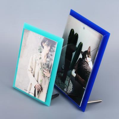 China Acrylic Magnetic Double Beveled Photo Frame Home Office Decoration Double Beveled Frame for sale