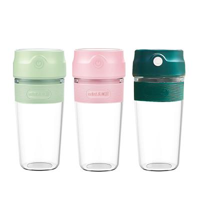 China OEM Mini Juicer Mixer Fruit Orange Juicer Adjustable Cup Speed Portable Juicer Blender Usb Juicer for sale