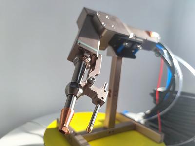 Cina Customized Fiber Laser Welding Head High Speed Red Guide Beam Positioning in vendita