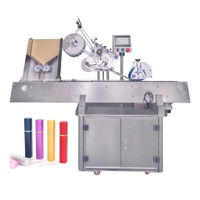 China Automatic Wax Crayon Labeler Lip Gloss Balm Matte Oil Bottle Tube Labeling Machine à venda