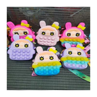 China 2.05 Dollar Model YH-GJB013 Newest Styles Kids Waterproof Hot Sale Silicone Shoulder Handbag With Different Colors for sale