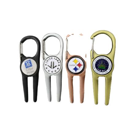 China Customized Logo Ball Marker With Clip High Quality Zinc Alloy Golf Repair Digging Tool Green Digging Tool for sale