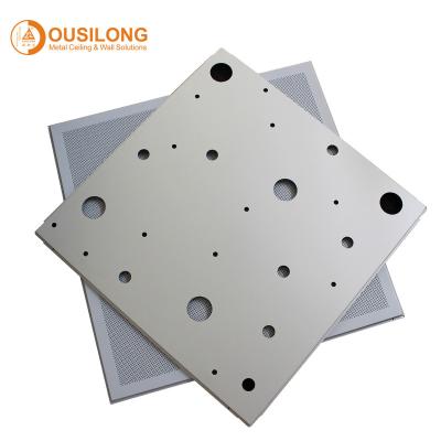 Chine Étendez dans le panneau de plafond en aluminium suspendu en métal pour la décoration commerciale de bâtiment à vendre