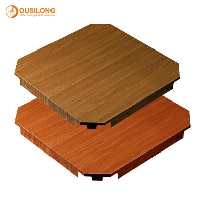 Chine Plafond en aluminium acoustique 600×600mm de Mircoperforated de couleur en bois foncée à vendre