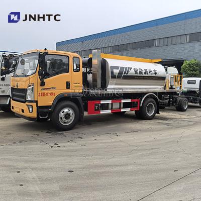 Cina HOWO 6 ruote Asfalto Bitume Distributore Bitume Sprayer camion in vendita in vendita