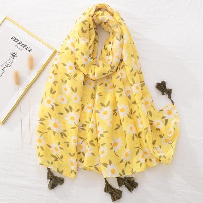 China New Arrival Korean Style Cotton Muffler Soft Smooth Feeling Soft Scarves Custom Design Bright Lemon Yellow Daisy Flower Printed Cotton Scarf Shawls for sale