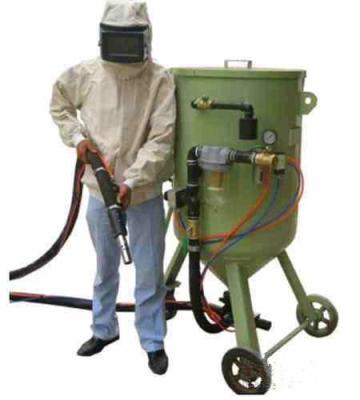 China Construction works Equipped with sand hoppers water sand blasting device for sale