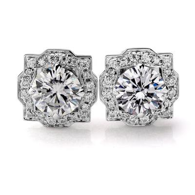 China 2021News FASHIONABLE 925 Sterling Silver White Color Round Heart and Arrow Stud Earrings Flower Shape 4 Claw Moissanite Jewelry RTS Available for sale