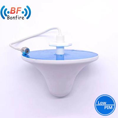 Cina Utilizzo interno Occasione Alto guadagno 1710-2700MHz 3300-4000MHz Omni Antenna di soffitto Antenna RF in vendita