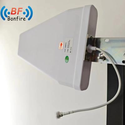 Cina Antenna interna 698-4000MHz 2/3/5dBi per capacità di amplificazione del segnale 4G 5G in vendita