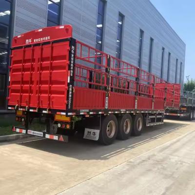 China Drei Achsen Seitenwand Anhänger Pfahl Zaun Ladung Semi-Anhänger Semi-LKW Anhänger zu verkaufen