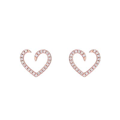 China FASHIONABLE Hot Sale Luxury Classic Earrings Trend Heart Shaped Zircon Diamond Stud Earings 2021 925 Silver Jewelry For Women for sale