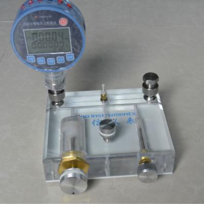Cina Pompa di confronto di pressione pneumatica di grado industriale -0,5-0,5 bar per le macchine pesanti in vendita