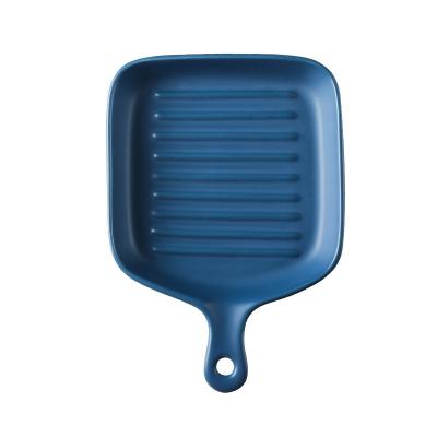 China Los platos de horneado de cerámica de estilo nórdico con mango único de 5 cm de tamaño y logotipo personalizado en venta