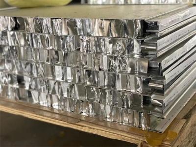 China Cuartos de baño del dormitorio de Marine Aluminum Honeycomb Wall Panels en venta