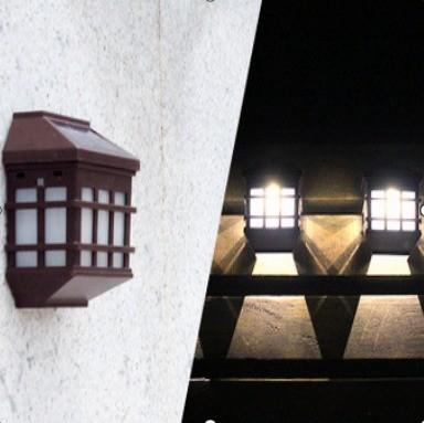 China 70 Ra Color Rendering Index Solar Wall Lamp for Courtyard and Garden Street Lighting for sale