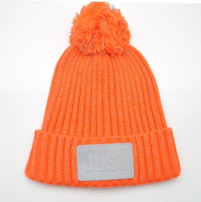 China Casual Complete Reflective Beanie with Reflective Pom and Reflective Logo Patch for Kids and Adult for sale