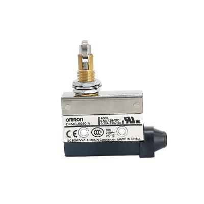 China Standard Omron D4MC-5040-N Enclosed 5.88N Switch Action Force Panel Mount Crossroller Plunger for sale