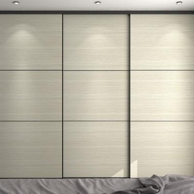 Chine Porte coulissante personnalisée Armoire en noyer en bois Pour la chambre du maître à vendre