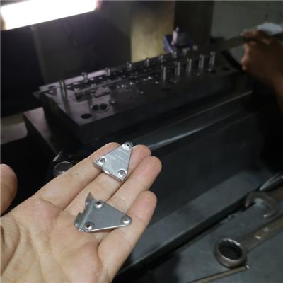 Cina 303 matrici di stampaggio inossidabili del metallo per industria automobilistica in vendita