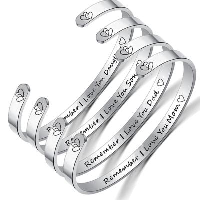 China New Stainless Steel Family MOM Bracelet Customizable Expression